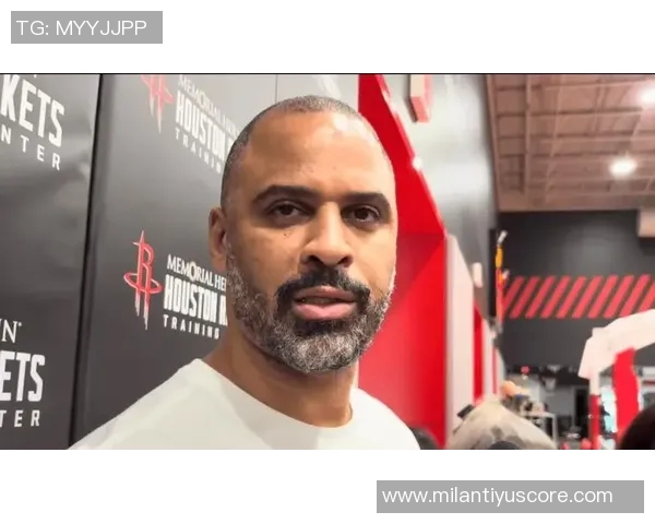 乌度卡谈戈贝尔禁区表现强调掩护对KD出手机会的重要性 乌度卡谈戈贝尔禁区表现强调掩护对KD出手机会的重要性